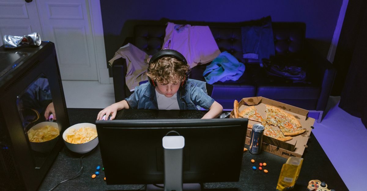 Bezpieczne przygody w sieci: jak wybrać gry online dla 7-latka?